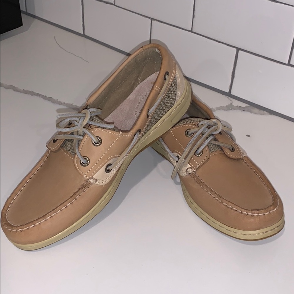 Women’s Sperry’s size 7.5